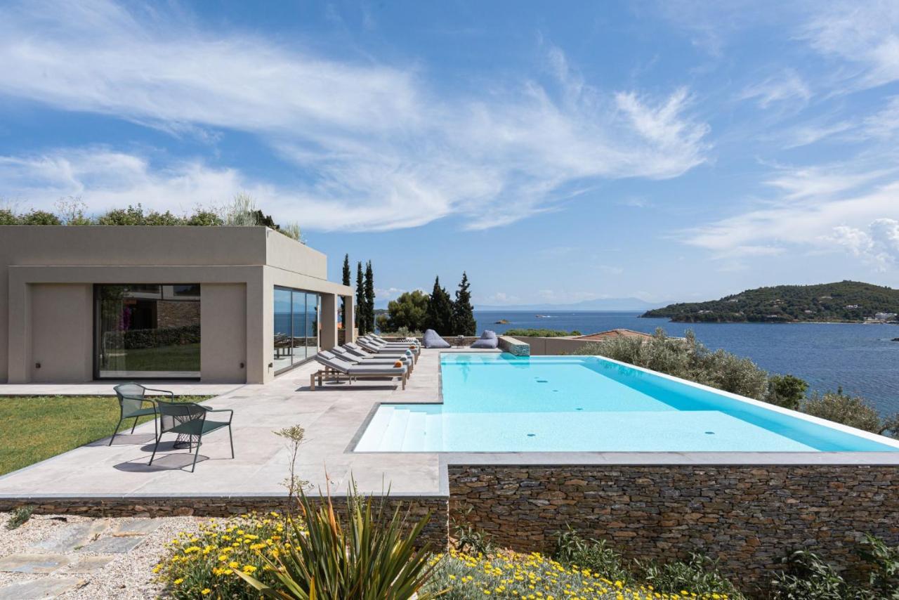 Pelagoon Skiathos * Achladies (Skiathos)