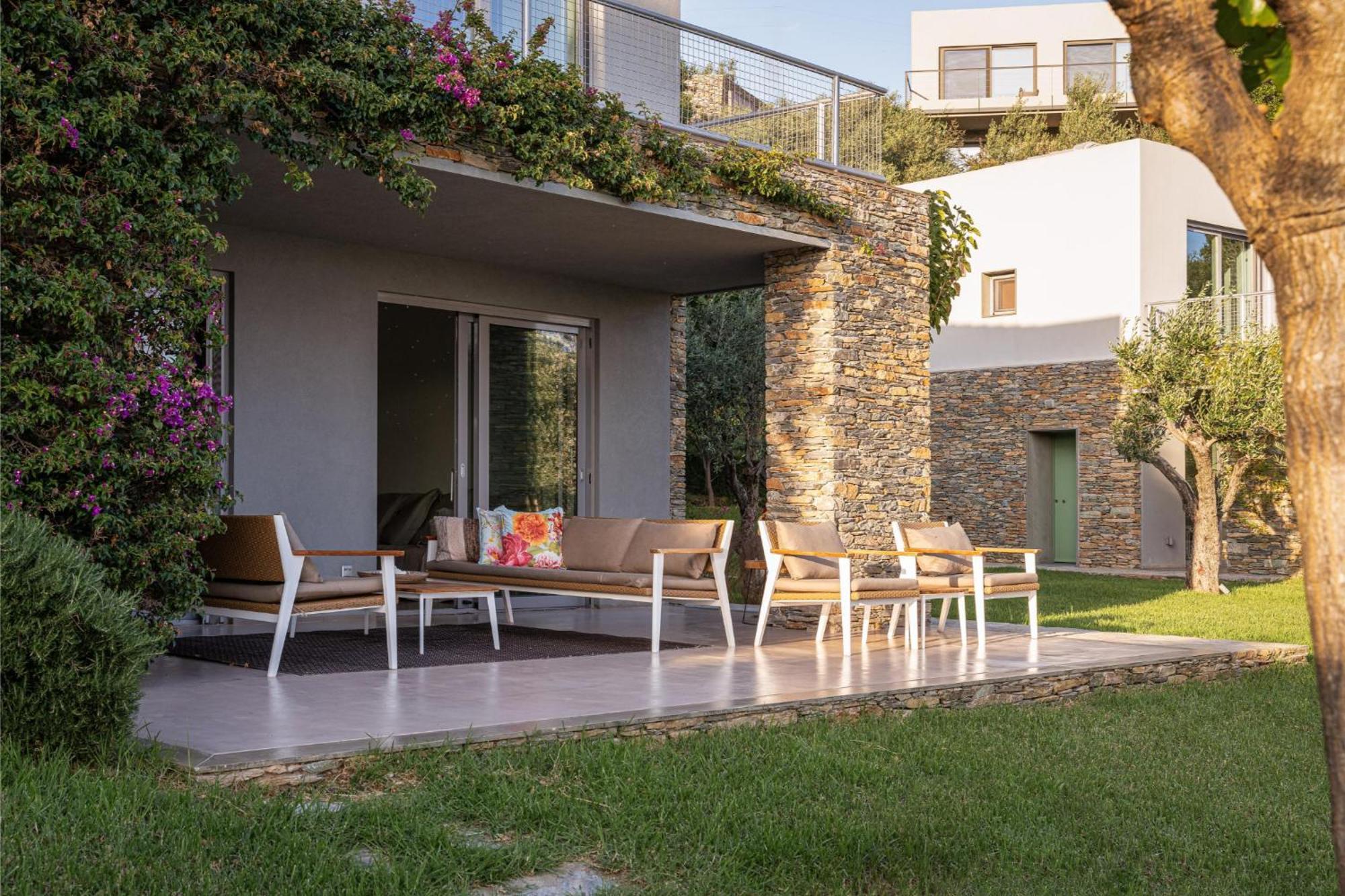 Pelagoon Skiathos *